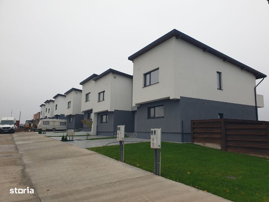 IASI - Valea Lupului - Casa cu 5 camere parter + etaj - INTABULATA