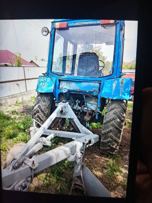 Продам трактор в хорошом состаяние