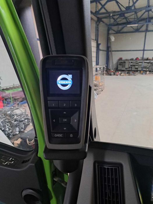 Volvo FM 11 ,2019 ,7000km , macara noua 30 tone 35 m brat