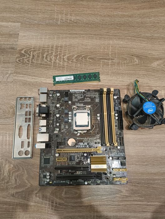 Процесор i7 4790 с дънна платка Asus B85M-E и рам памет 4GB DDR3