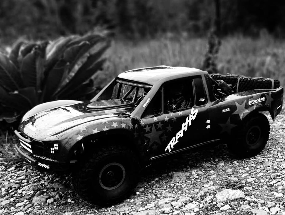 Traxxas UDR 1/7 Desert Racer/Short Course Truck Vitavon