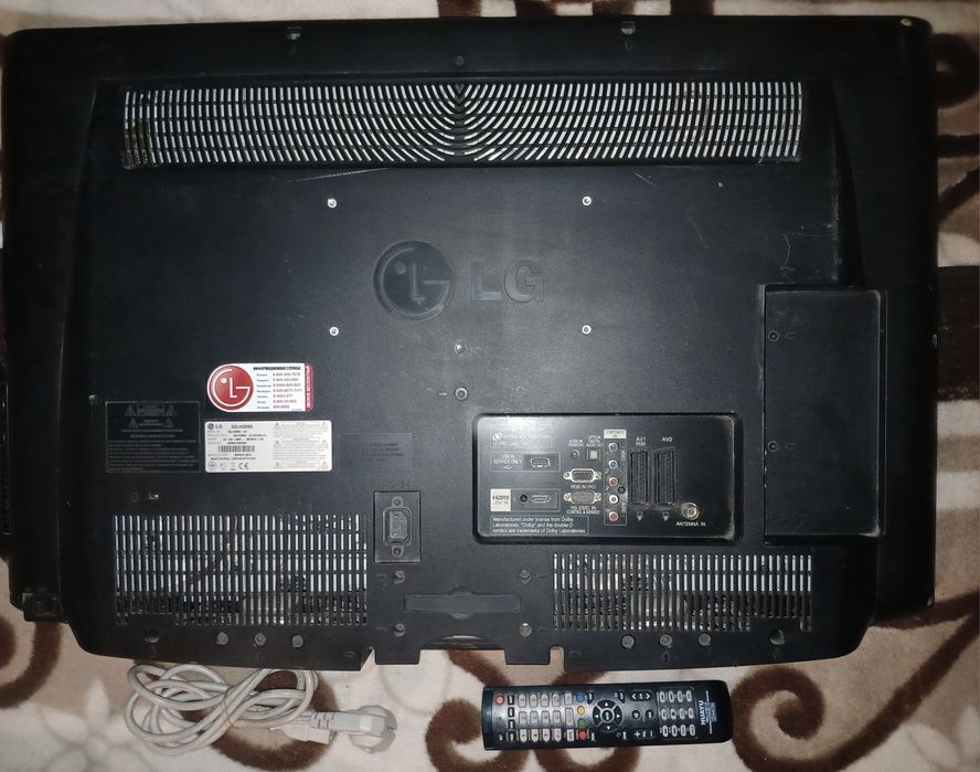 ТВ LG 32" 32LH2000 HD Ready с пультом
