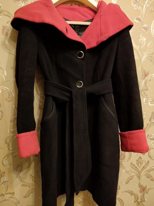 Продам кашемированное пальто .