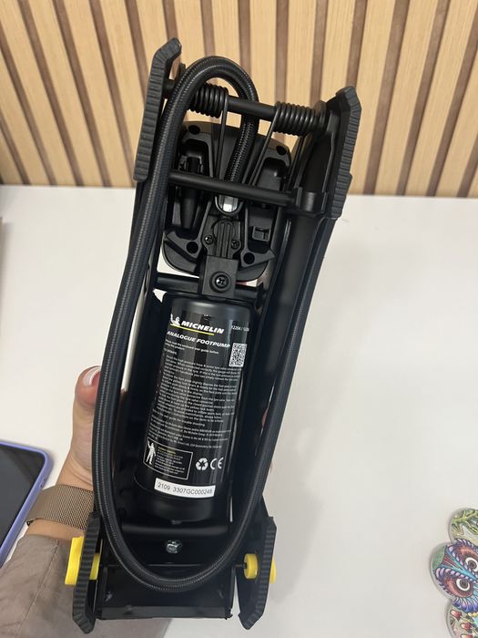 Pompă de picior Michelin Analogue Single Barrel Foot Pump