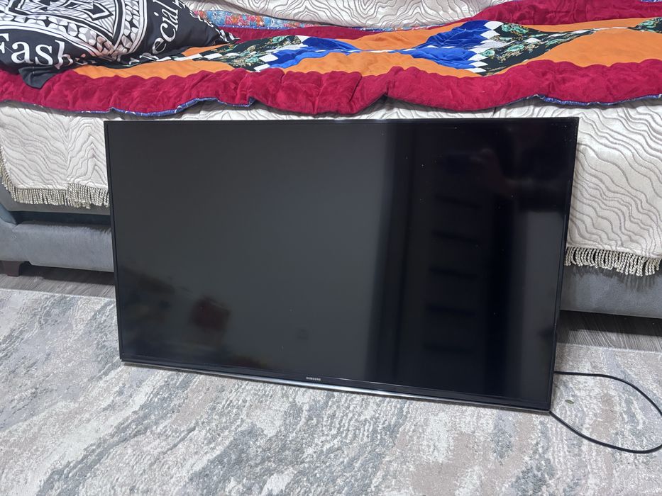 Продам телевизиор samsung ue40h6200ak