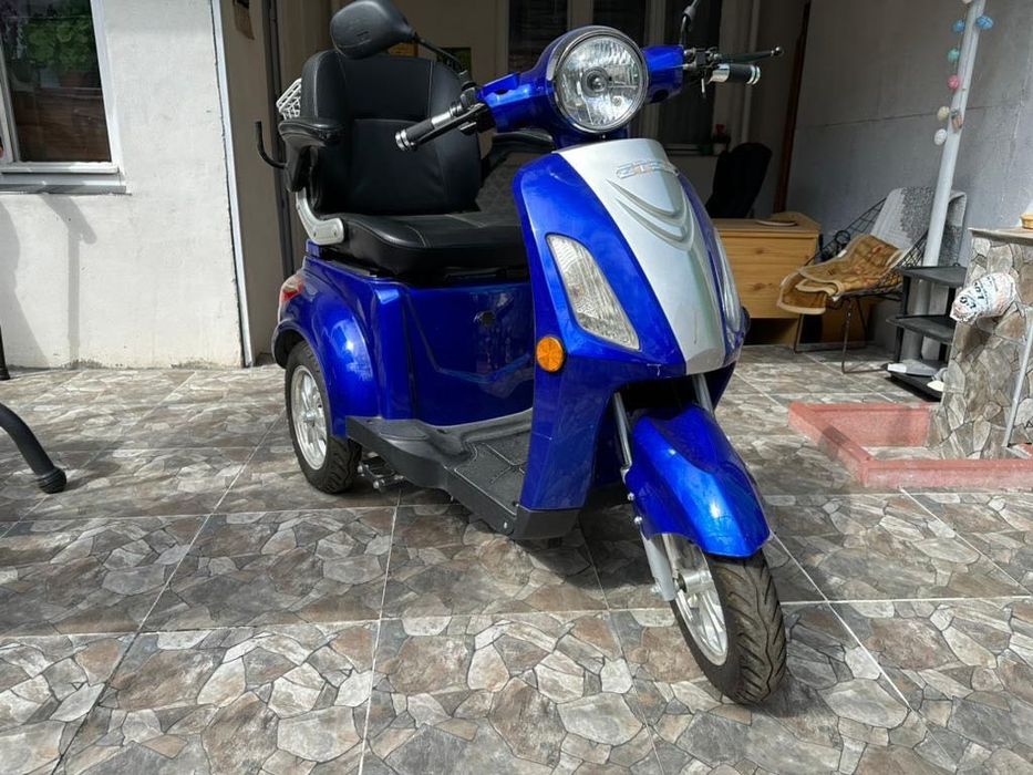 Vând tricicletă electrică - ca noua