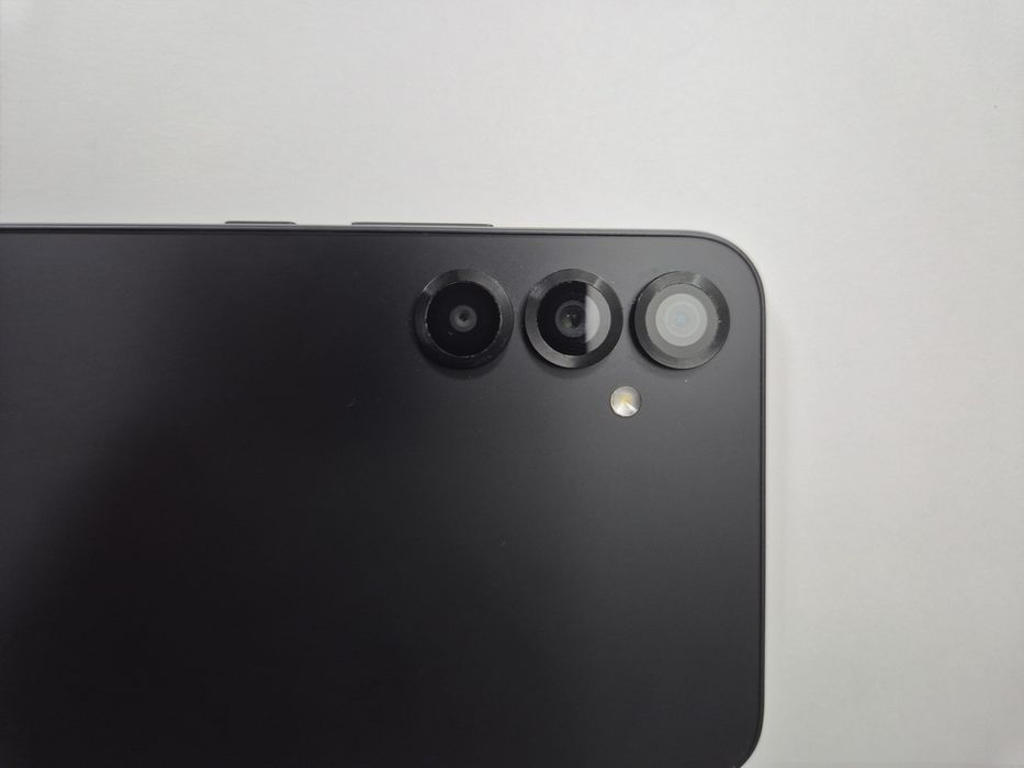 Galaxy A34 5G 128GB + 256GB SD card, utilizat in condiție foarte bună.