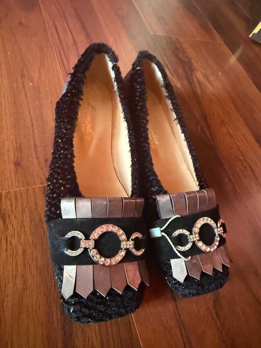 Дамски елегантни обувки на нисък ток Bruglia