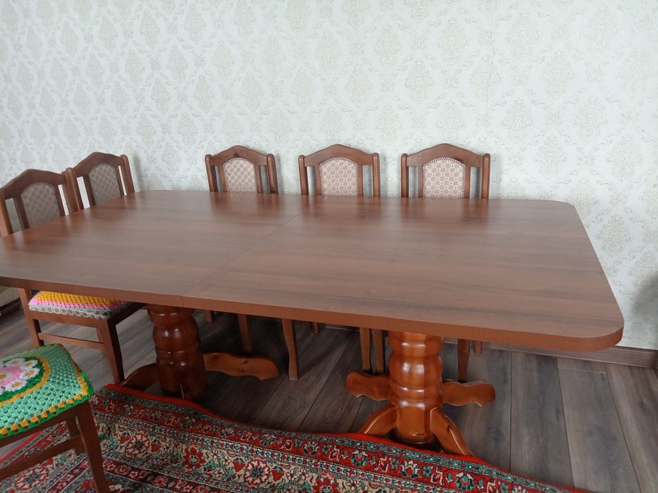 Продам стол 4 мет