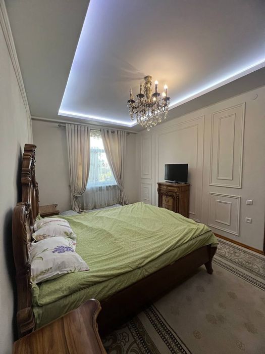 Уй сотилади Уч кахрамон Парвозда