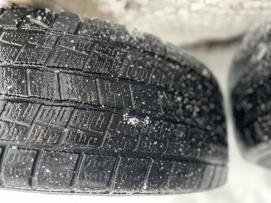 Продам зимнию резину