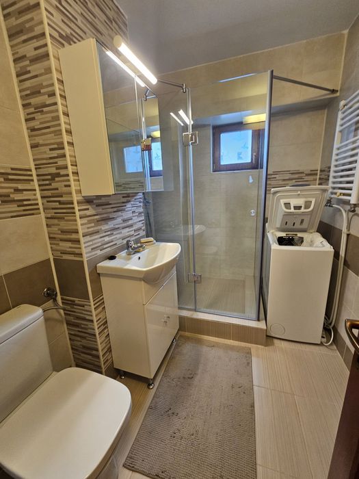 PROPRIETAR apart MOBILAT+UTILAT 2 cam 67mp,et intermed,Calea Romanului