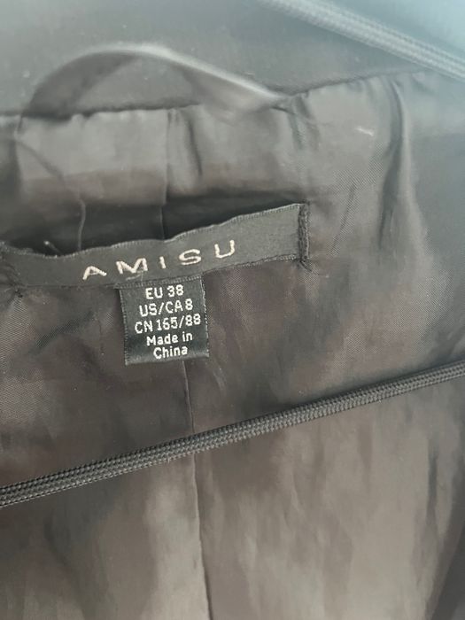 Късо черно сако, размер S