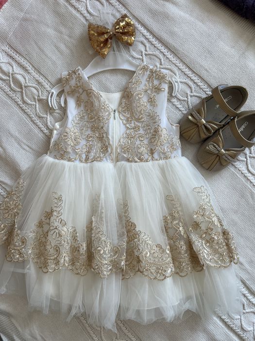 Нарядное платье для девочки