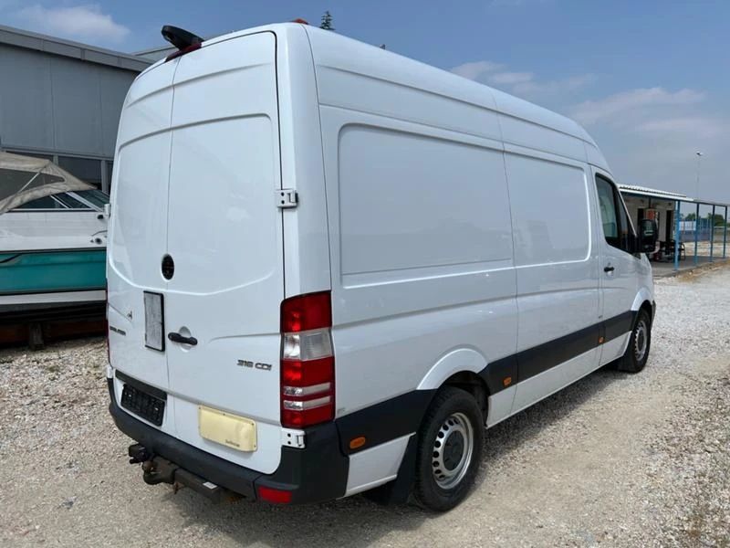 Бус под наем , Rent a Van