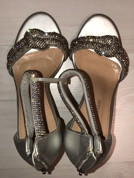 Босоножки вечерние со стразами