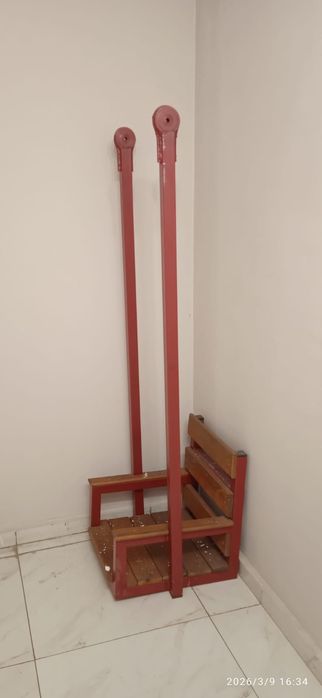 Продам     Качелю