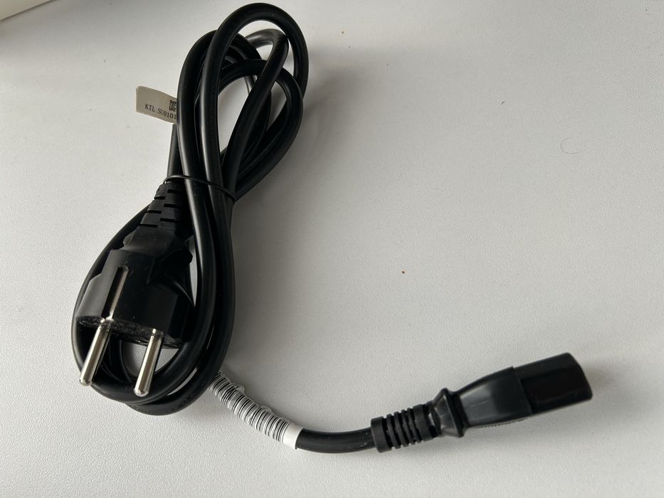 Нов захранващ кабел за монитор