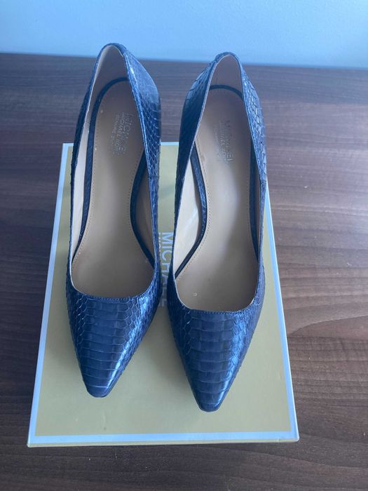 Pantofi piele lac Micheal Kors
