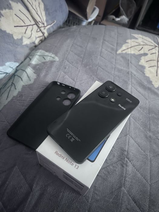 СРОЧНО ПРОДАМ Xiomi Redmi Note 13