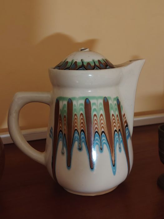 Разни битови чинии, битови купи