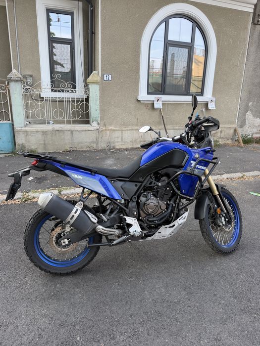 Tenere 700 an 2023, 12100km, crashbars, top case, scut motor, mansoane incalzite, priza usb, cric central