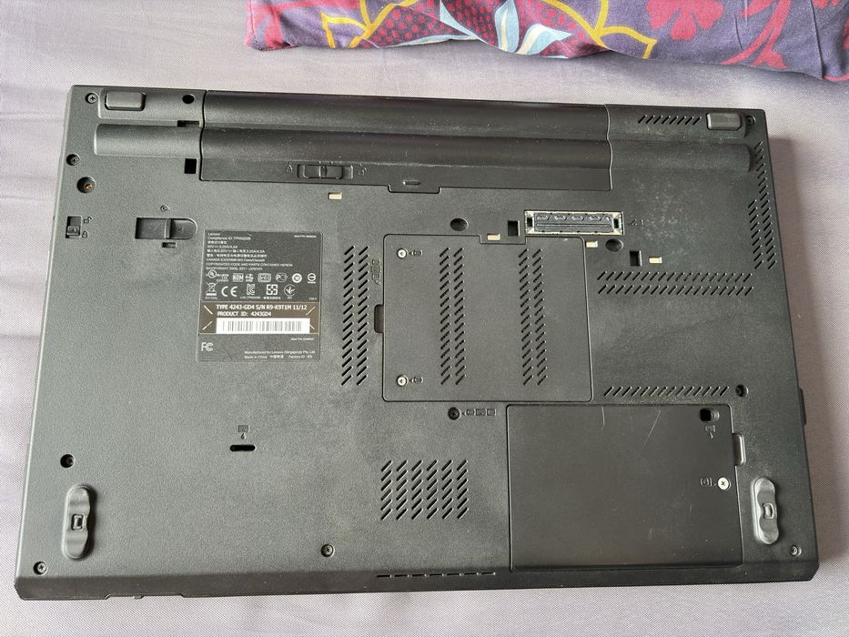 Lenovo Thinkpad T520 i5 2.5 GHz, 300 GB SSD