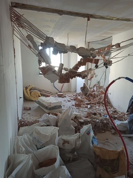 Извозване на строителни и битови отпадъци, кърти чисти извозва