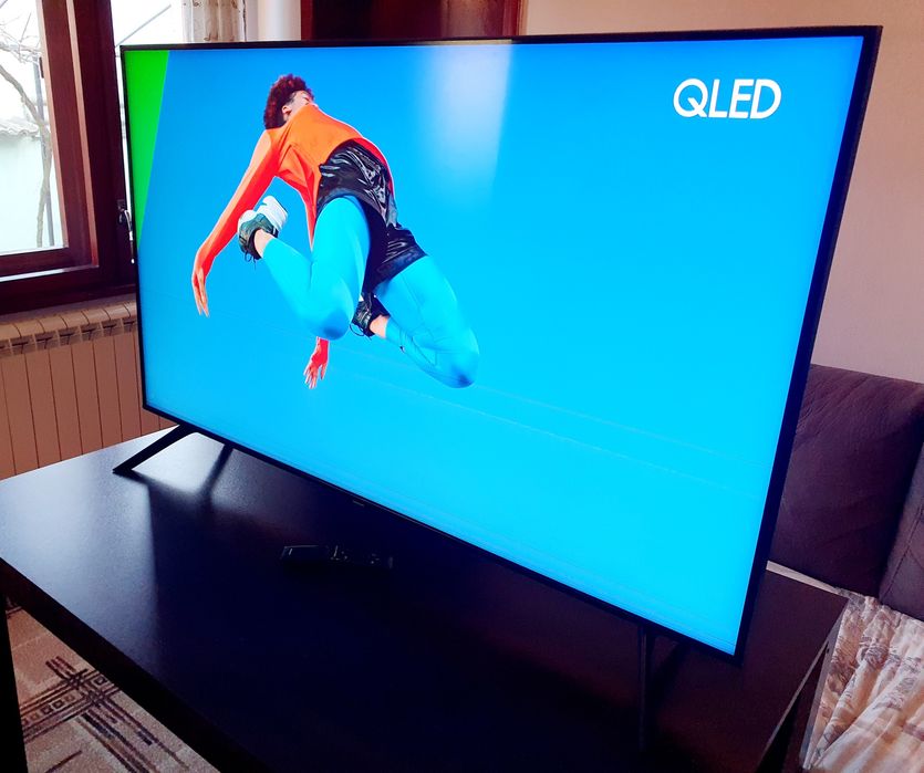 Телевизор - Samsung 50 ИНЧА - QLED - SMART TV - 4K !