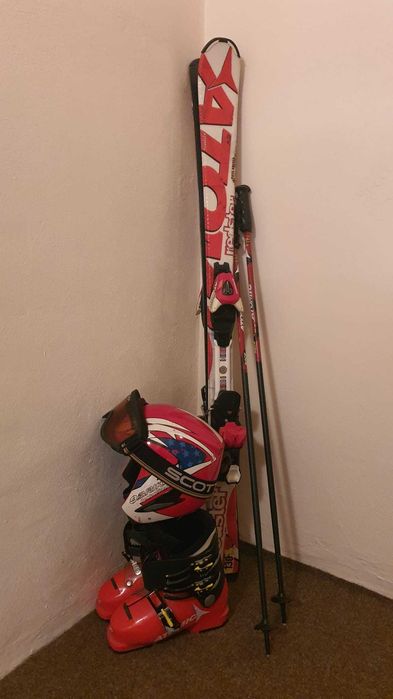 Schiuri juniori Atomic Redster 130cm + echipament complet