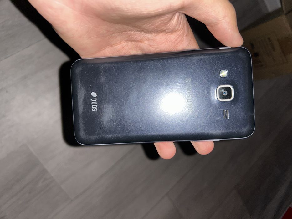 Продам samsung galaxy j3 2016