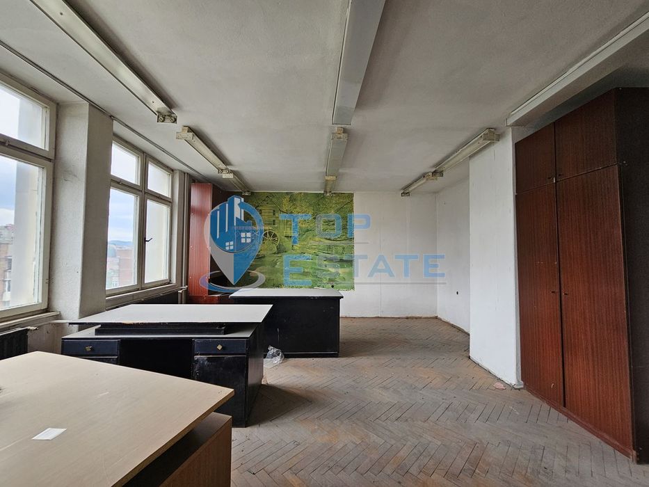 Продава се Офис в Велико Търново, Център - 408 кв.м за 552 €/кв.м - Снимка #8
