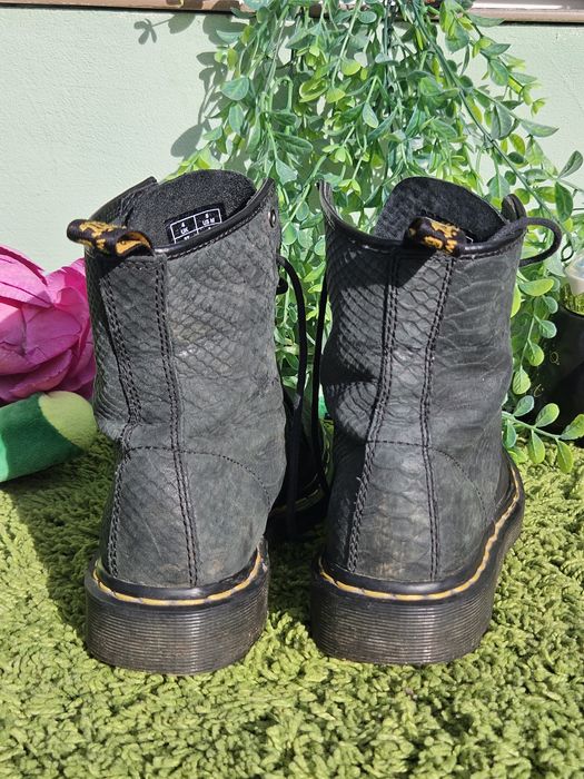 Dr Martens оригинални боти N37