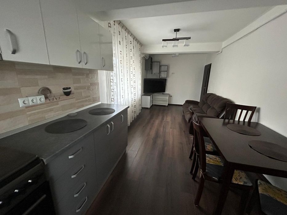 Persoană fizică,  închiriez ap.cu 3 camere  decomandat