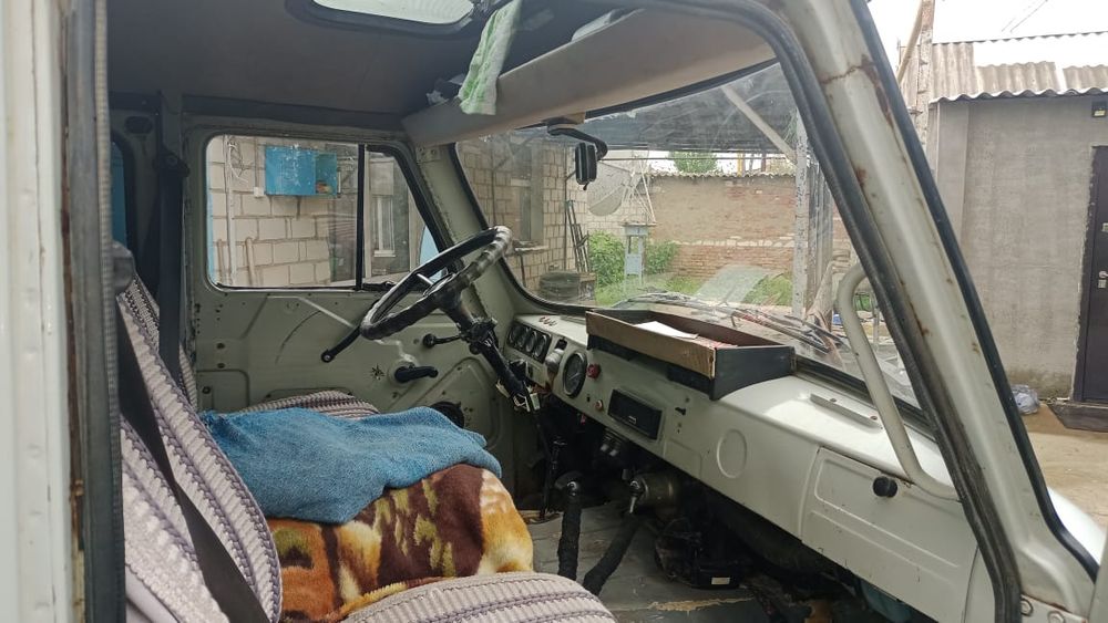 Продам УАЗ буханку 2005 года