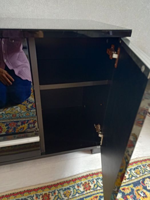 Продается подставка под ТВ