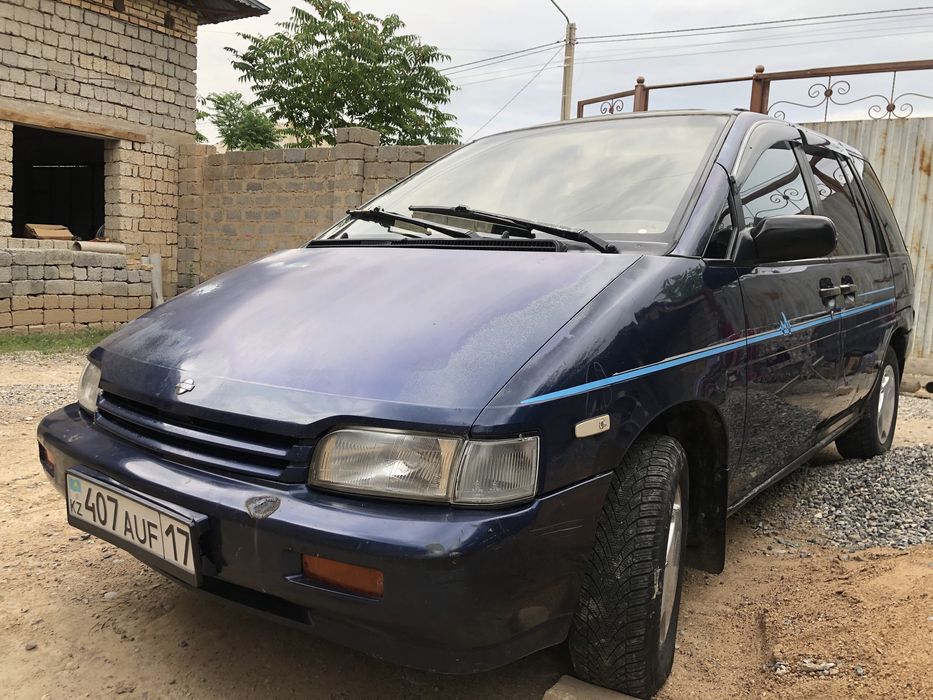 Nissan Praire PRO