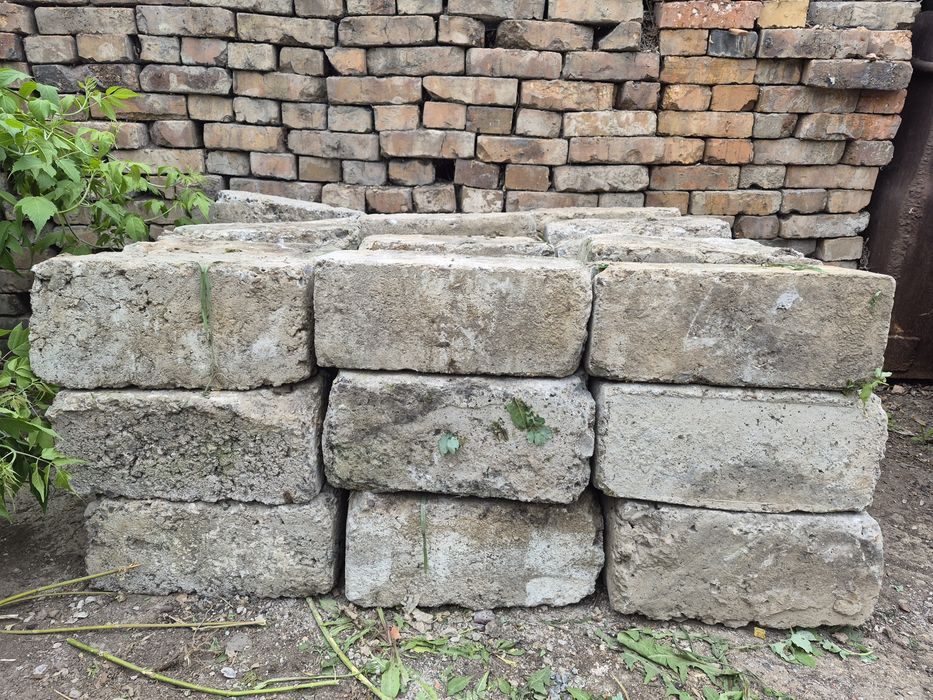 Кирпич рядовой строительный