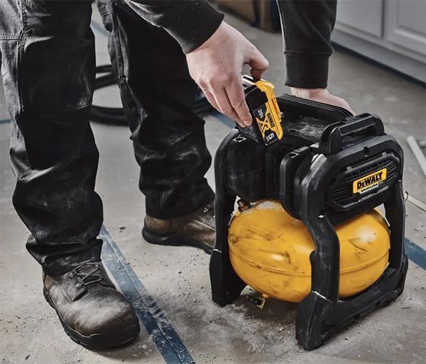 Компрессор Dewalt аккумуляторный