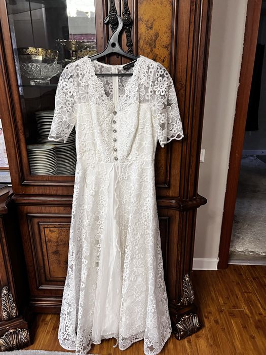 Продам платье б/у