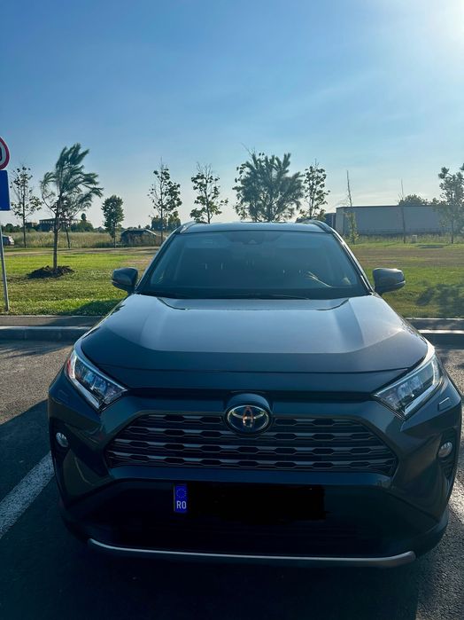 Rav4 2021 hybrid primul proprietar.