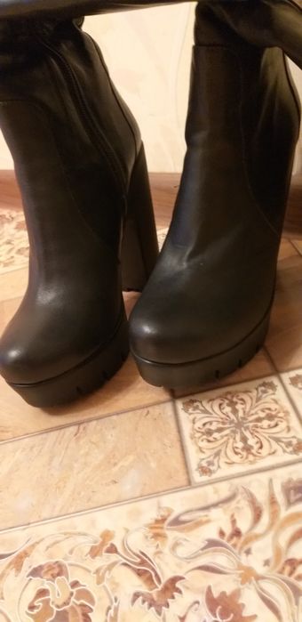 Продам зимние сапоги