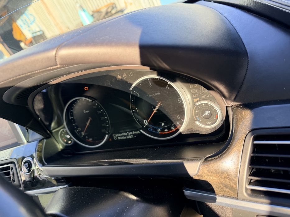 Ceasuri digitale 6wb bmw f10 f11 f06 f12 f13 f01 f02 x5 f15 x6 f16