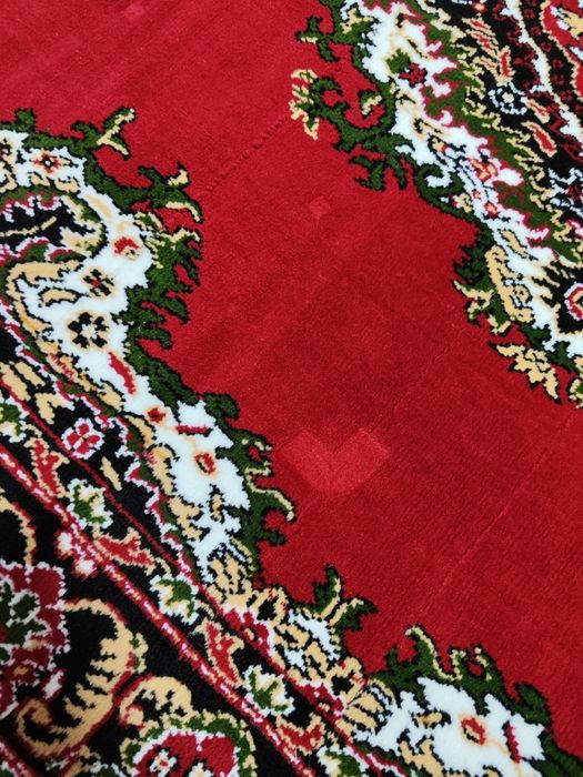 Голям персийски килим