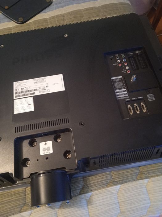 Телевизор марки Philips