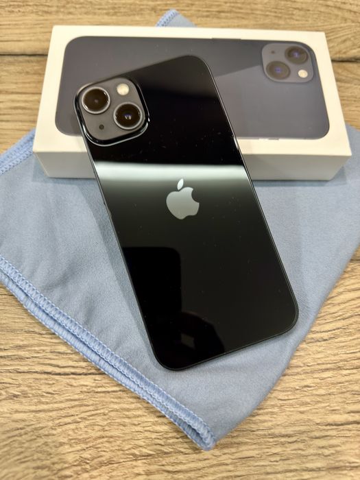Apple iPhone 13 – 128 GB, Midnight + подаръци - 550лв