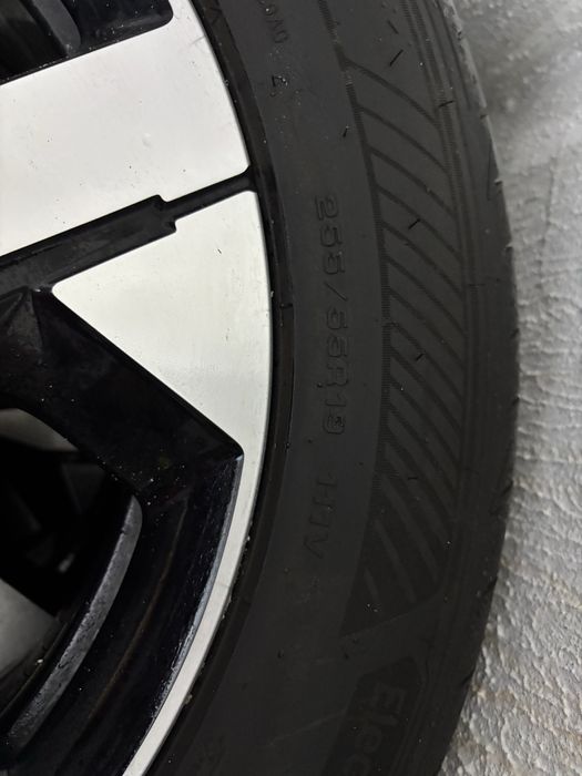 Диски с резиной zeekr