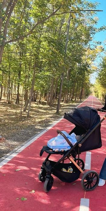 Детская коляска в отличном состоянии