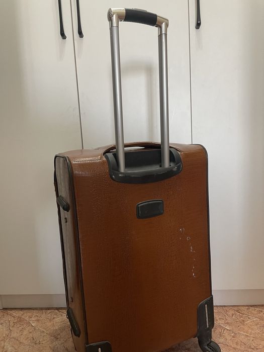 Чемодан сатылады,жағдайы жақсы