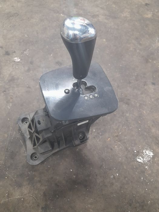 Selector cutie automată peugeot 5008 2013  1.6 hdi